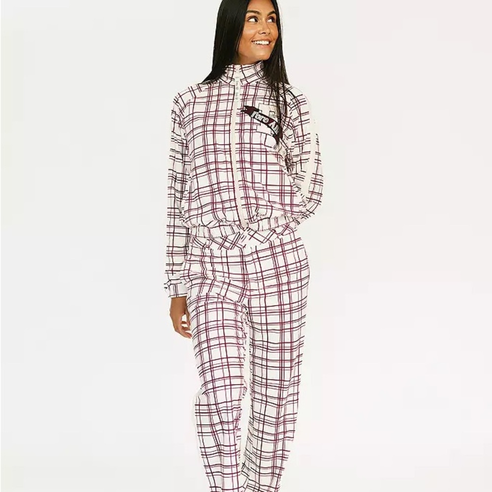 Fore All Plaid Zip-Front Women’s 2 piece set in White and Burgundy
